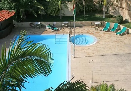 Santa Cruz Village Hotel