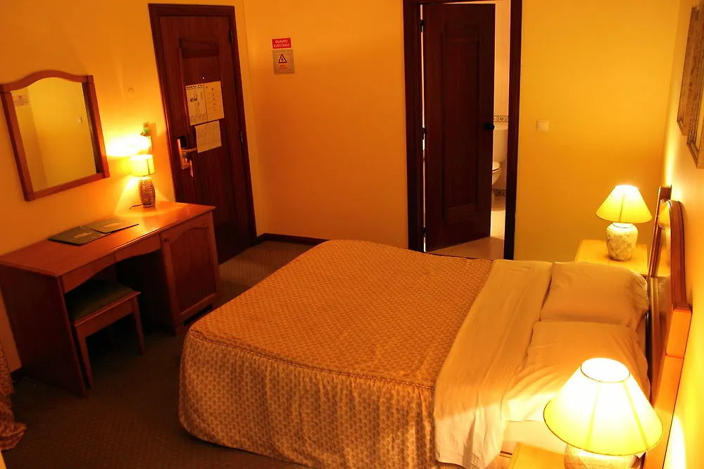 ****  Santa Cruz Village Hotel Portugal