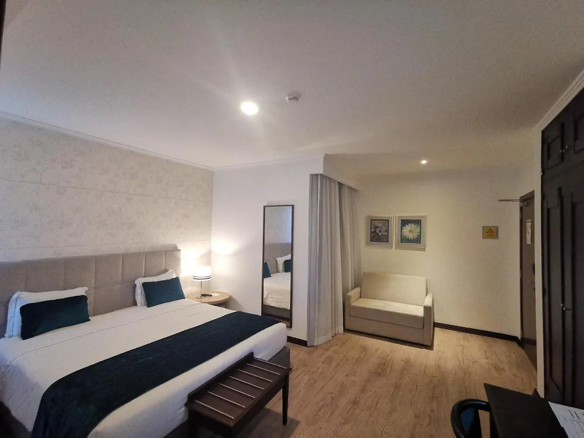 Santa Cruz Village Hotel Portugal